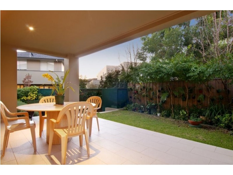 15 Westwood Way, Bella Vista NSW 2153