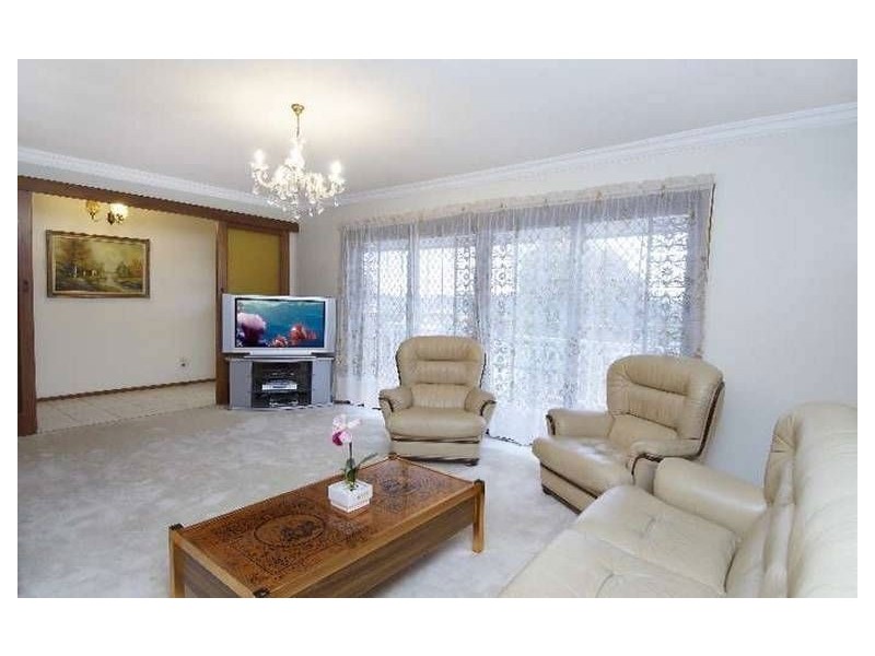 89 Caroline Chisholm Drive, Winston Hills NSW 2153