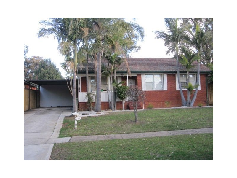 23 Favell Street, Toongabbie NSW 2146