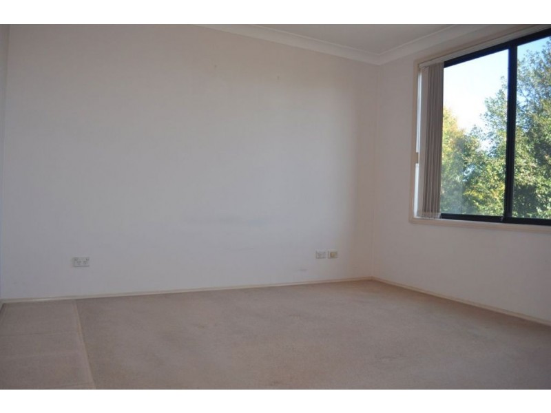 2/5-7 Bando Road, Girraween NSW 2145