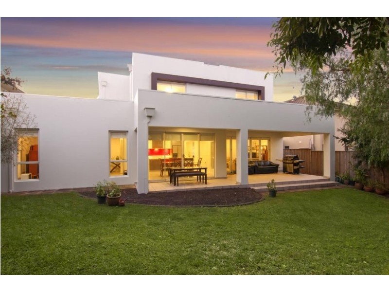 8 Ridgemark Place, Bella Vista NSW 2153