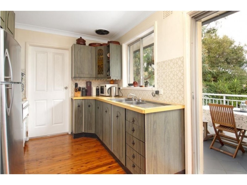 25 Ambleside Drive, Castle Hill NSW 2154