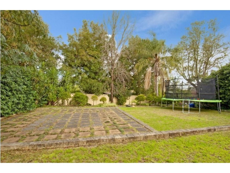 25 Ambleside Drive, Castle Hill NSW 2154