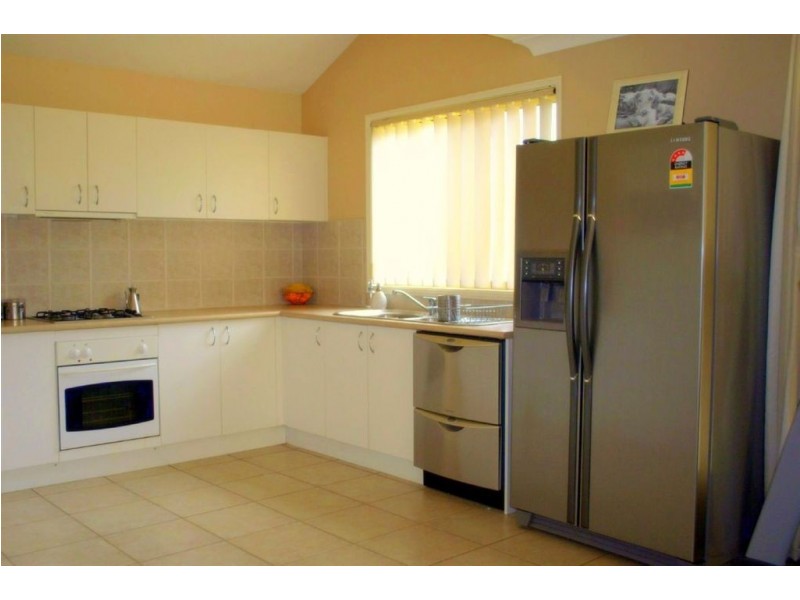 5 Persimmon Way, Glenwood NSW 2768