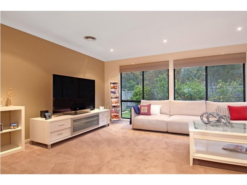 2 Lochton Place, Beaumont Hills NSW 2155