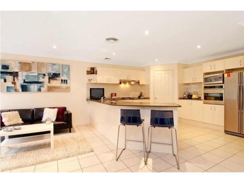 2 Lochton Place, Beaumont Hills NSW 2155