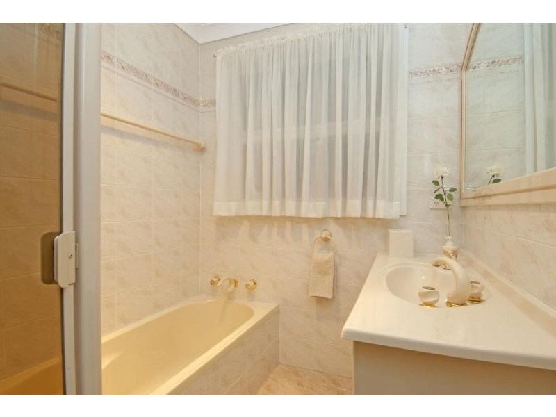 21 Caledonian Avenue, Winston Hills NSW 2153