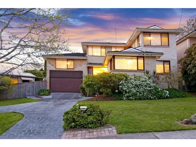 21 Caledonian Avenue, Winston Hills NSW 2153