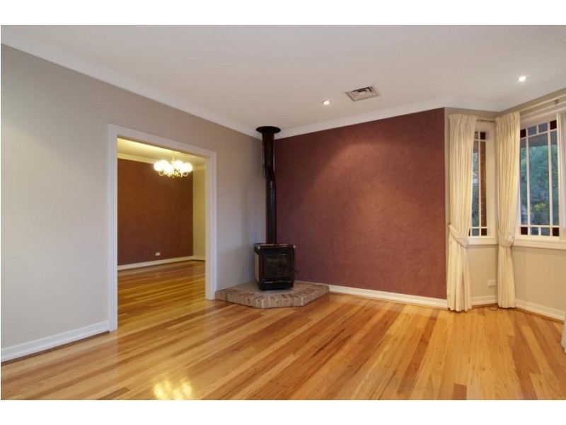 18 Redwood Close, Castle Hill NSW 2154