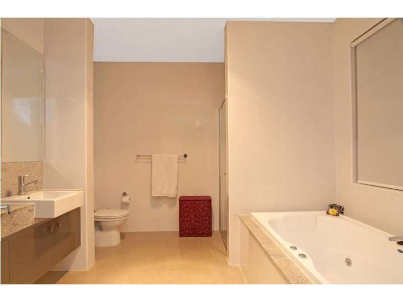 8 Ridgemark Place, Bella Vista NSW 2153