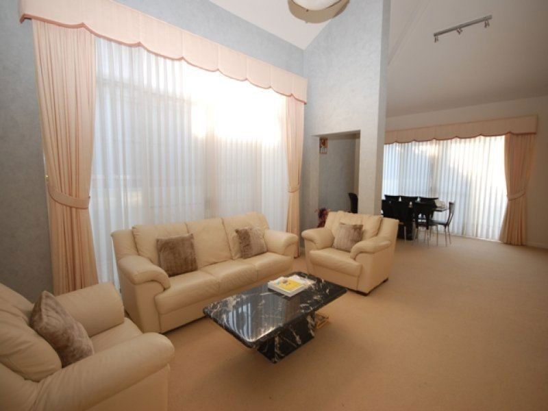 9 Northridge Ave, Bella Vista NSW 2153