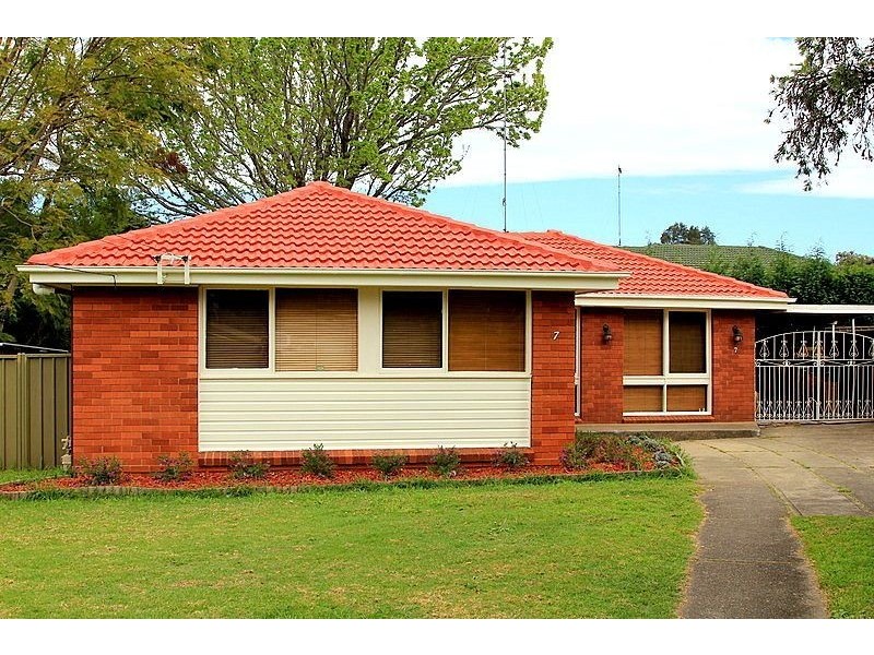 7 Toledo Place, Baulkham Hills NSW 2153