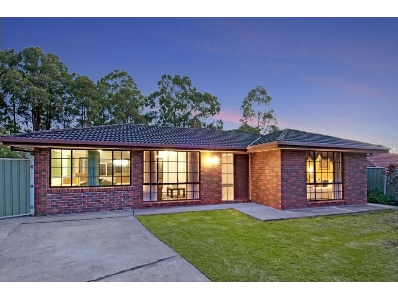 8 Ridgemont Place, Kings Park NSW 2148