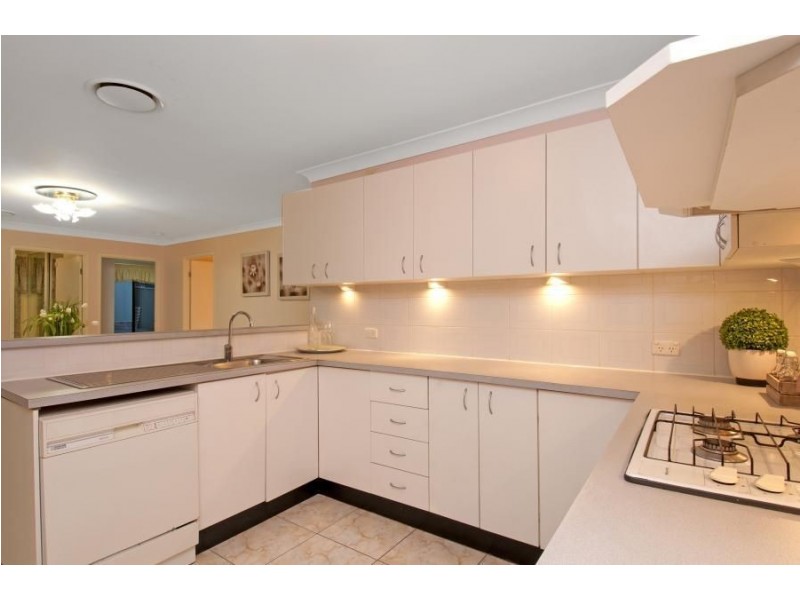 8 Ridgemont Place, Kings Park NSW 2148