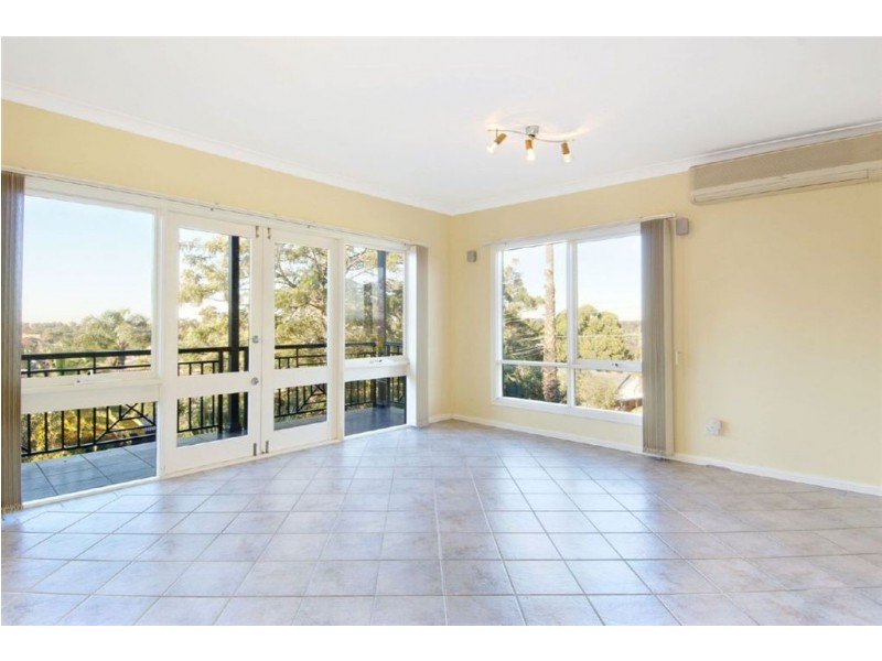 1 Eve Place, Winston Hills NSW 2153