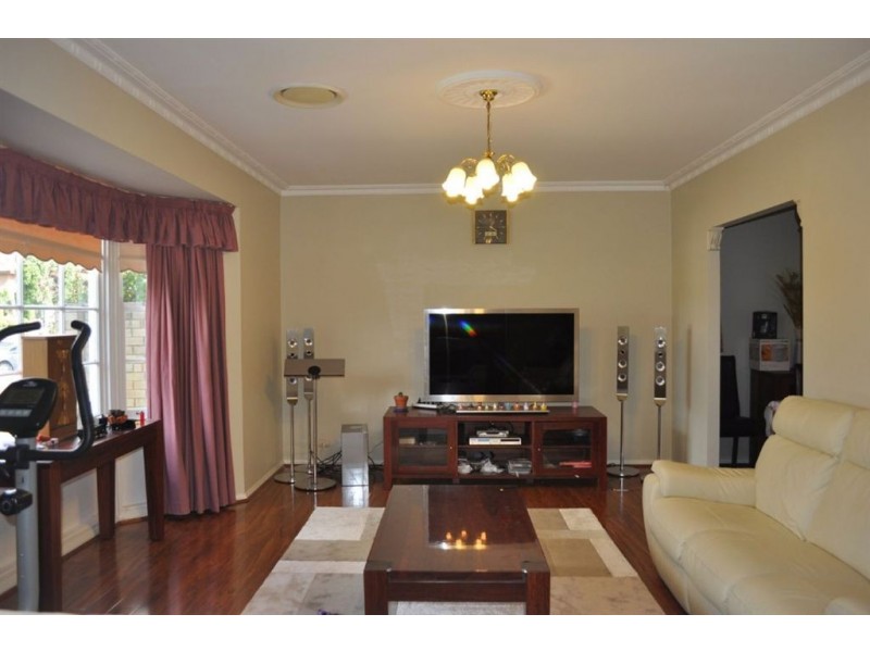 14 Ixion Street, Winston Hills NSW 2153
