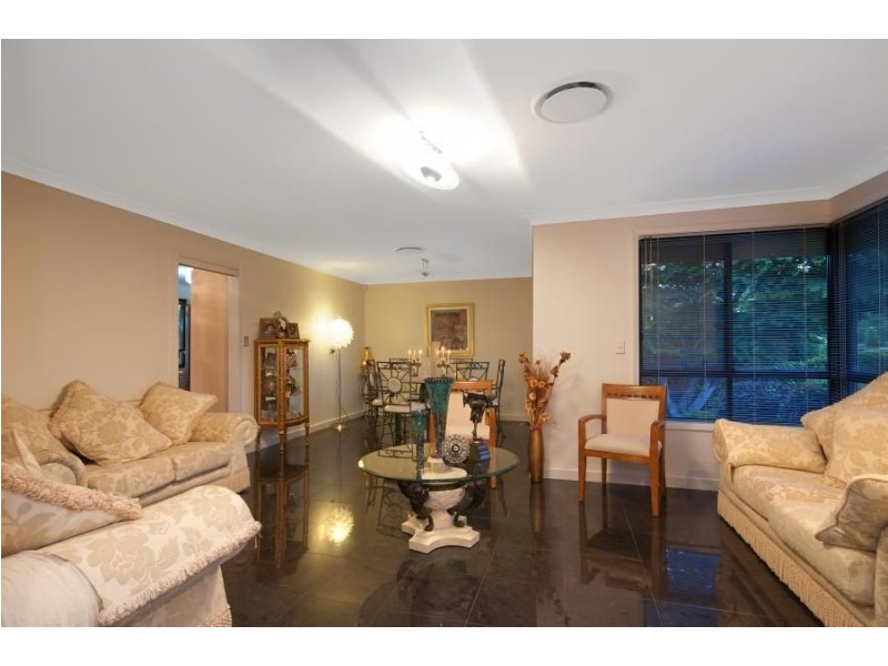 15 Somerset Drive, North Rocks NSW 2151