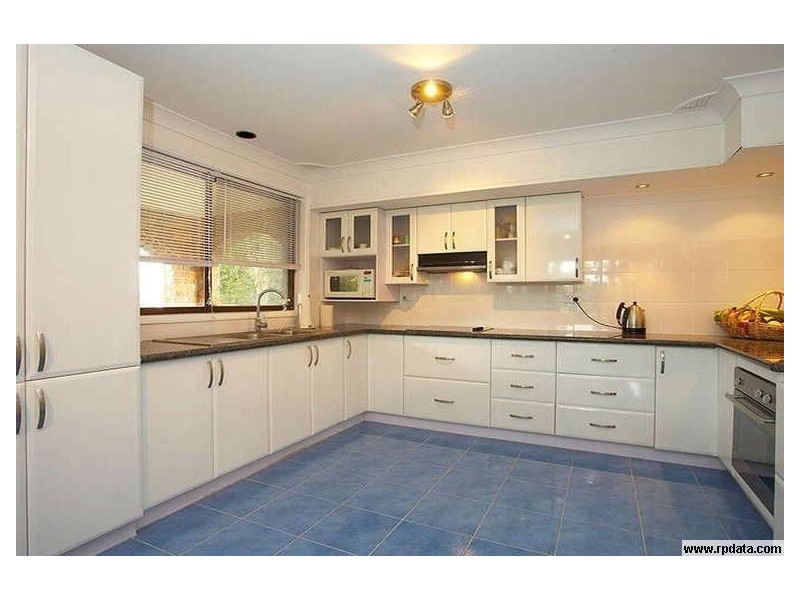 32 Lockhart Avenue, Castle Hill NSW 2154