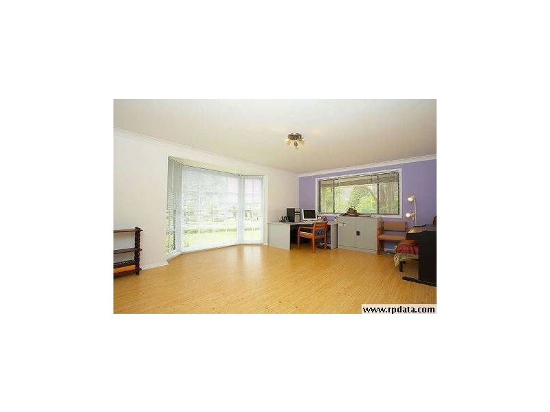 32 Lockhart Avenue, Castle Hill NSW 2154