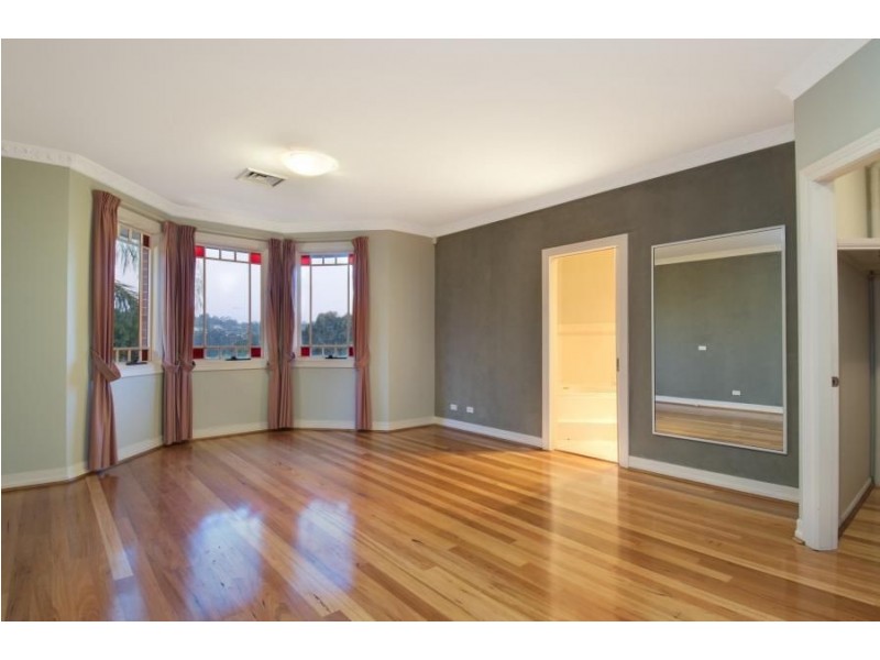 18 Redwood Close, Castle Hill NSW 2154