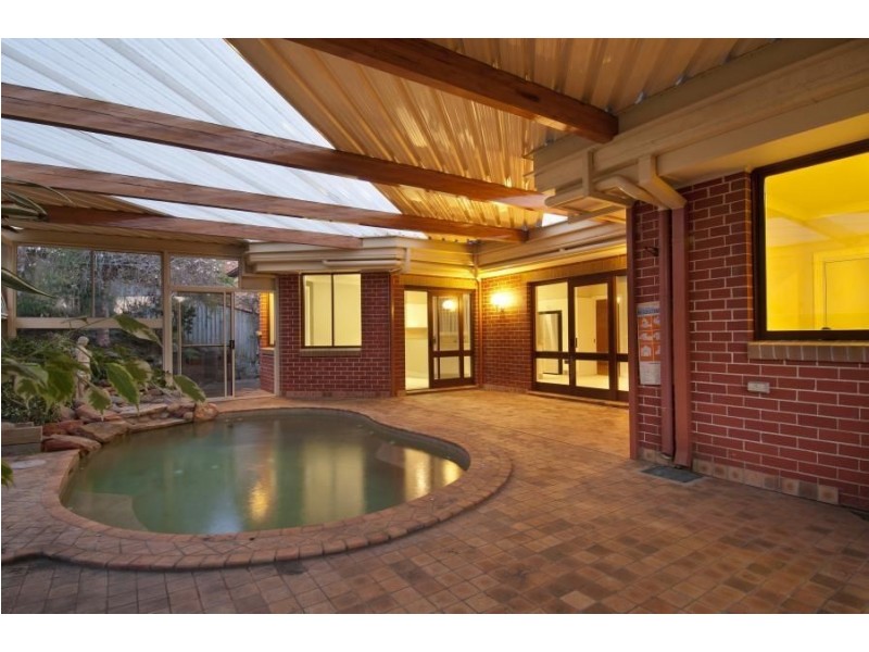 18 Redwood Close, Castle Hill NSW 2154