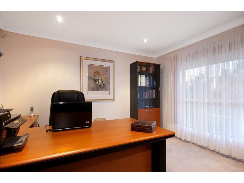 12 Ridgemont Place, Kings Park NSW 2148