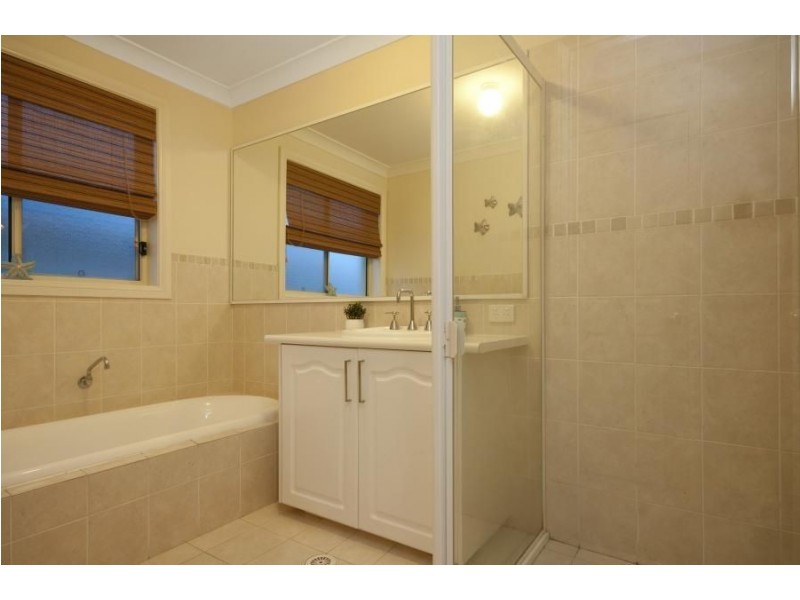 34 Millcroft Way, Beaumont Hills NSW 2155