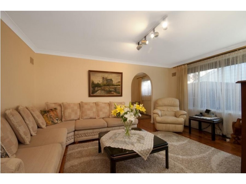 261 Madagascar Drive, Kings Park NSW 2148