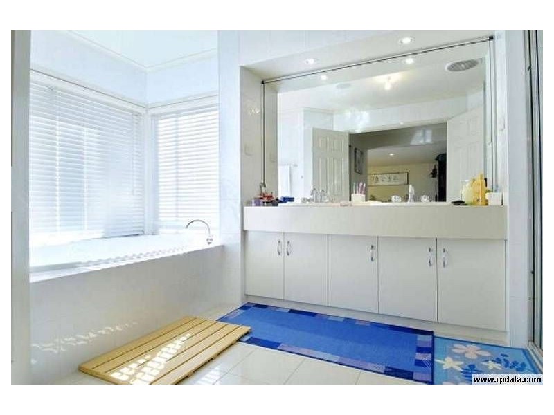 16 Peter Wilson Street, Glenwood NSW 2768