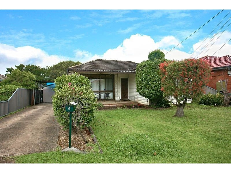 6 Edna Avenue, Toongabbie NSW 2146