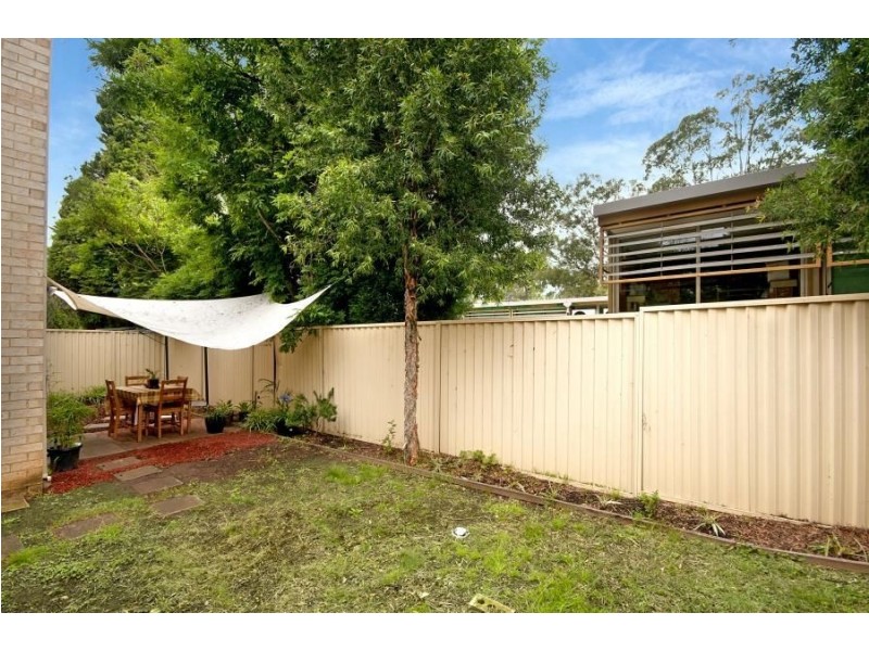 2/5-7 Bando Road, Girraween NSW 2145