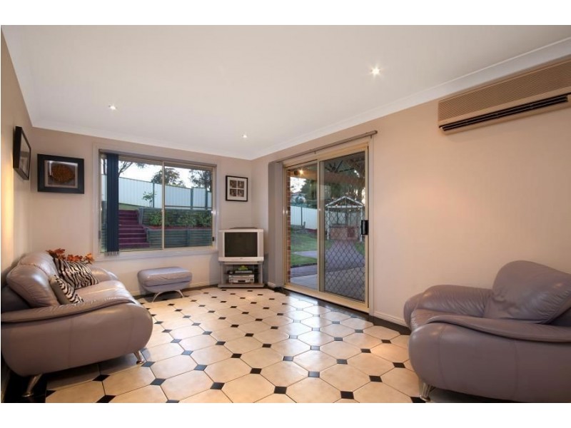 12 Ridgemont Place, Kings Park NSW 2148