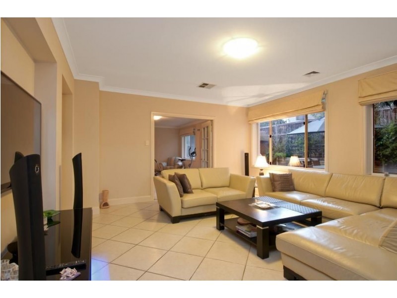 16 Lakeview Close, Baulkham Hills NSW 2153