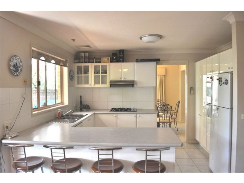 10 Winslow Avenue, Castle Hill NSW 2154