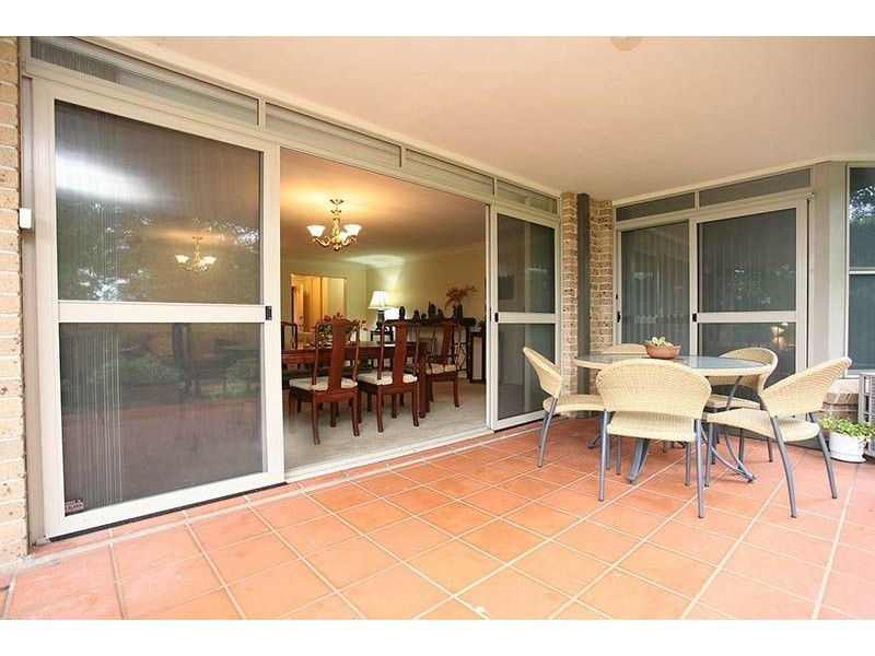 33 Castle Pines Drive, Baulkham Hills NSW 2153
