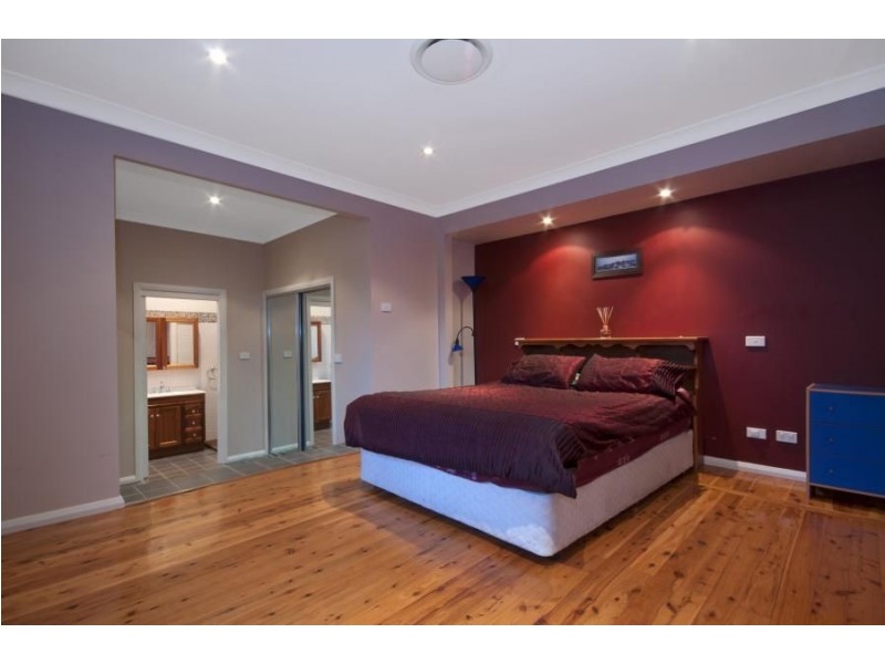 11 Virginia Avenue, Baulkham Hills NSW 2153