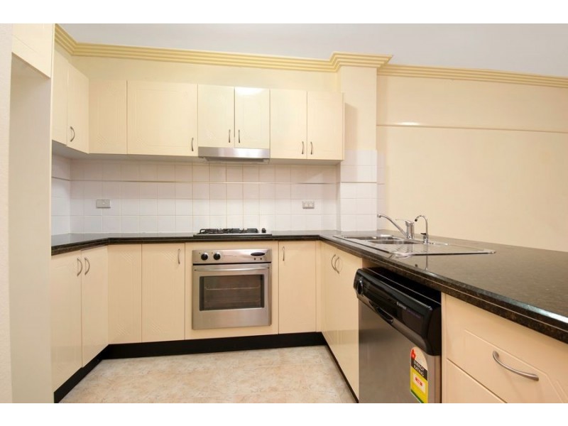 17/392-402 Windsor Road, Baulkham Hills NSW 2153