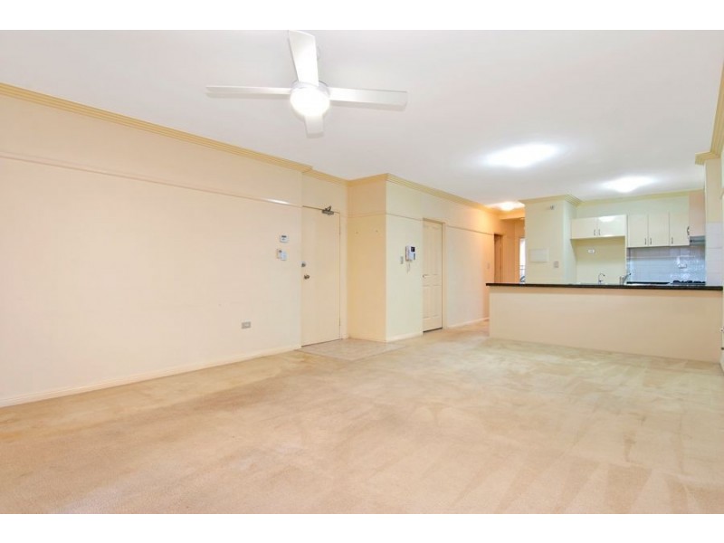 17/392-402 Windsor Road, Baulkham Hills NSW 2153