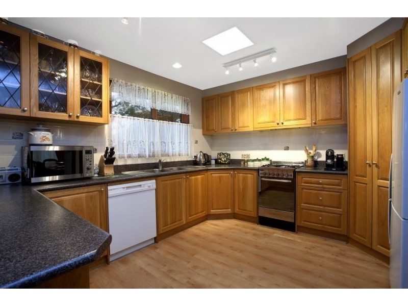 18 Jamberoo Avenue, Baulkham Hills NSW 2153