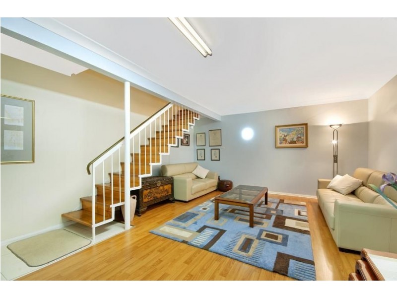 1 Echo Place, Winston Hills NSW 2153