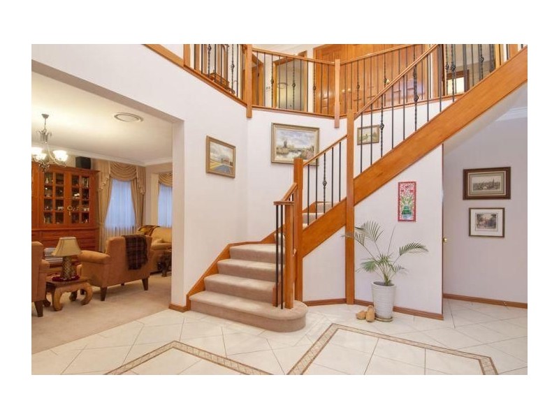 5 Neville Court, Castle Hill NSW 2154