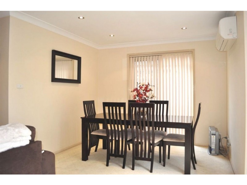 1b Denton Grove, Quakers Hill NSW 2763