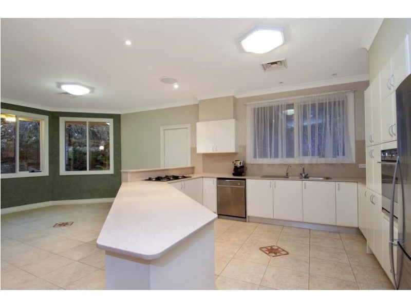 18 Redwood Close, Castle Hill NSW 2154