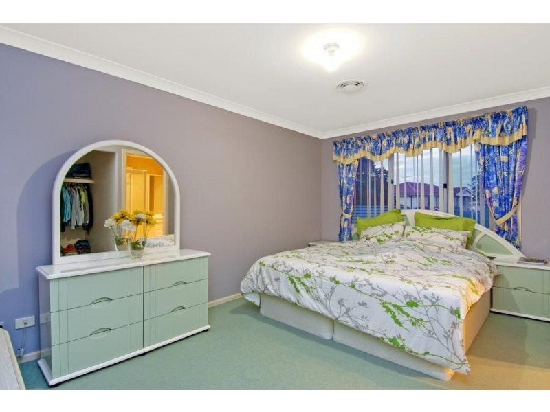 5 Finch Place, Glenwood NSW 2768