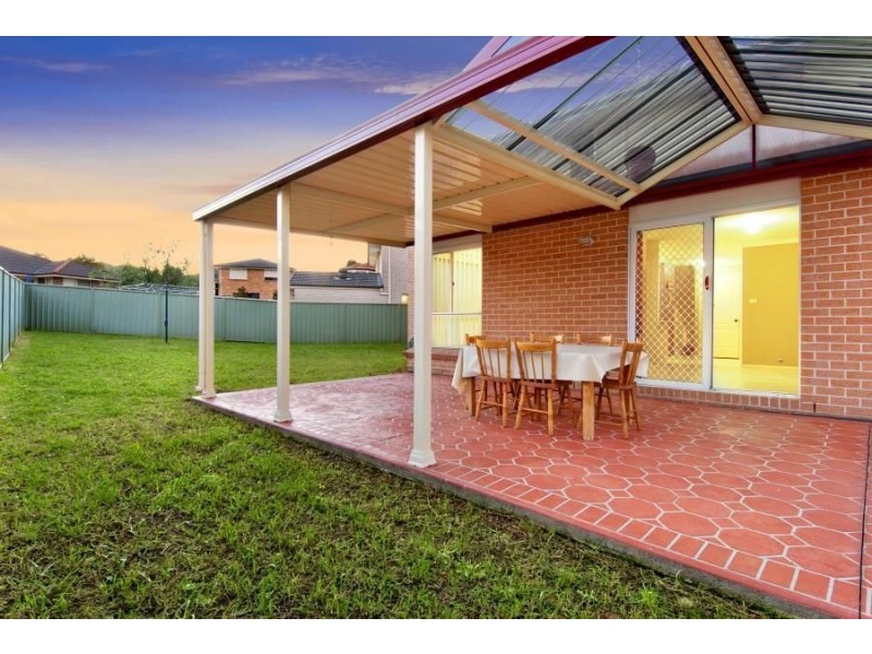 5 Finch Place, Glenwood NSW 2768