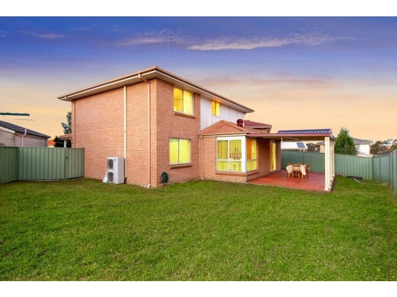 5 Finch Place, Glenwood NSW 2768