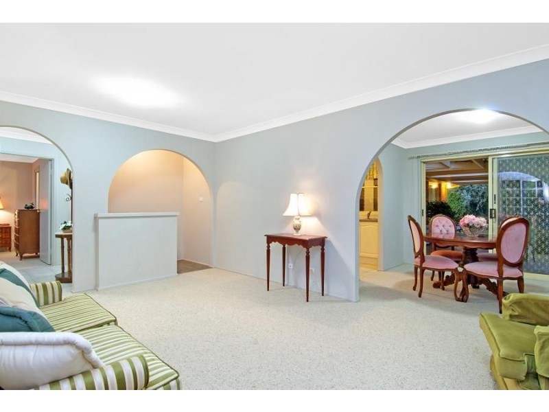 10 Bishopsgate Avenue, Castle Hill NSW 2154