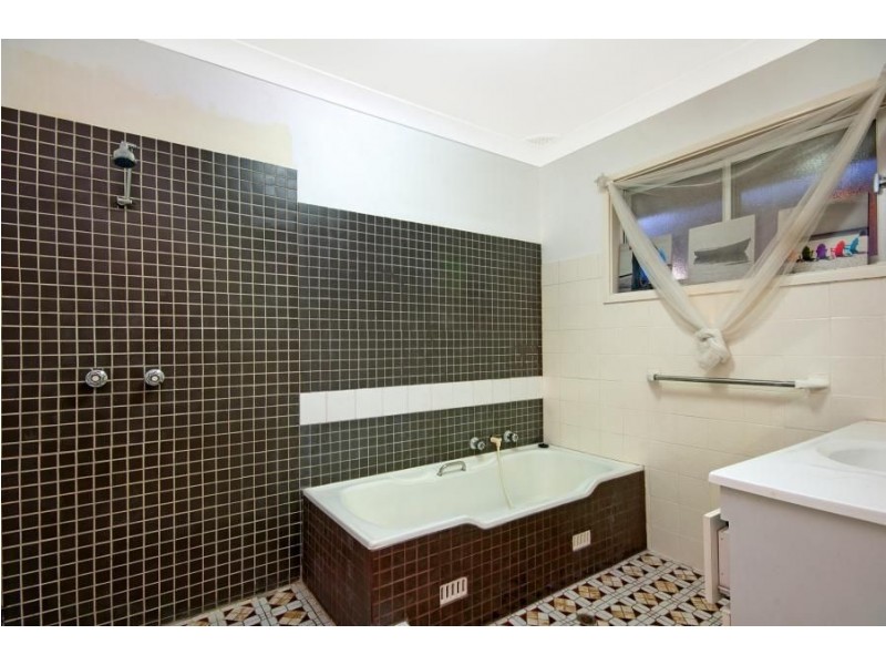 40 Buckingham Road, Baulkham Hills NSW 2153