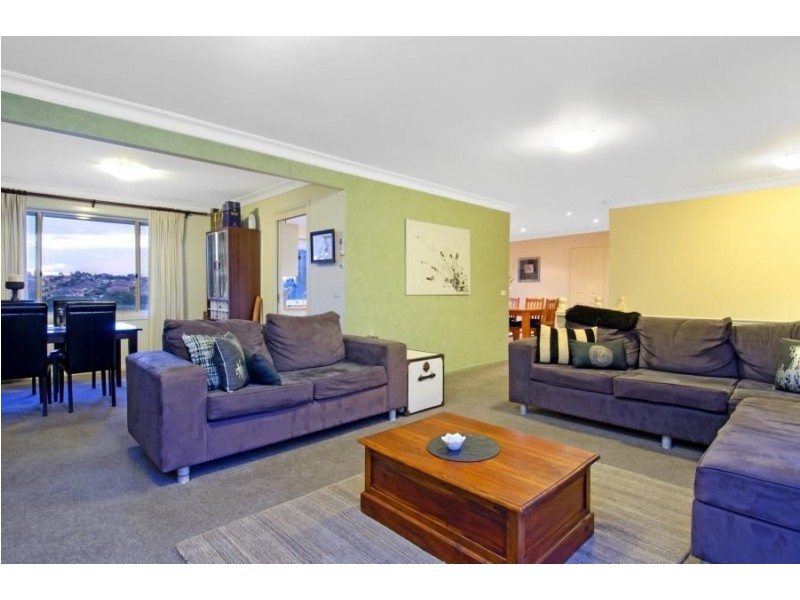 92 Ridgecrop Drive, Castle Hill NSW 2154