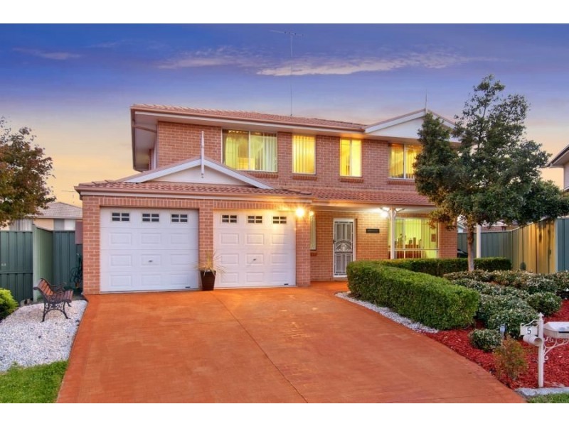 5 Finch Place, Glenwood NSW 2768